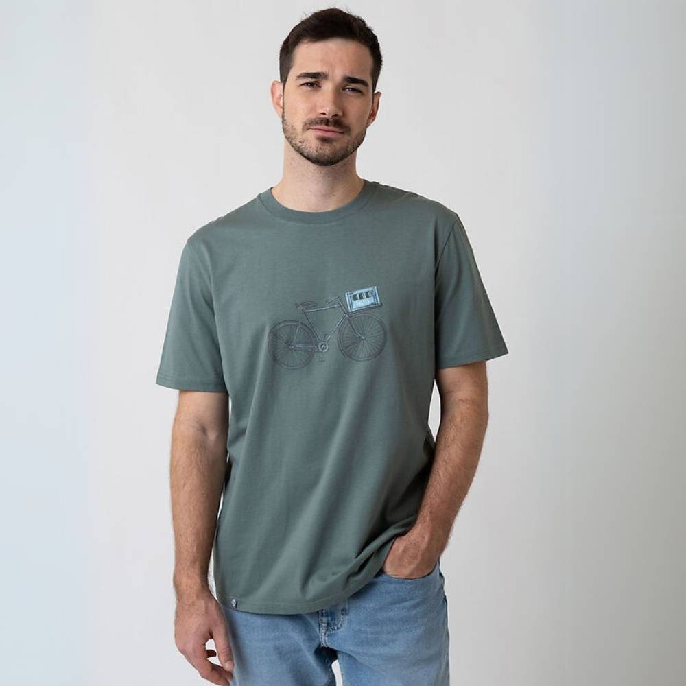 Hoamat Gfui Bavarian Caps T-Shirt Expresslieferdienst in Grün für Männer, getragen