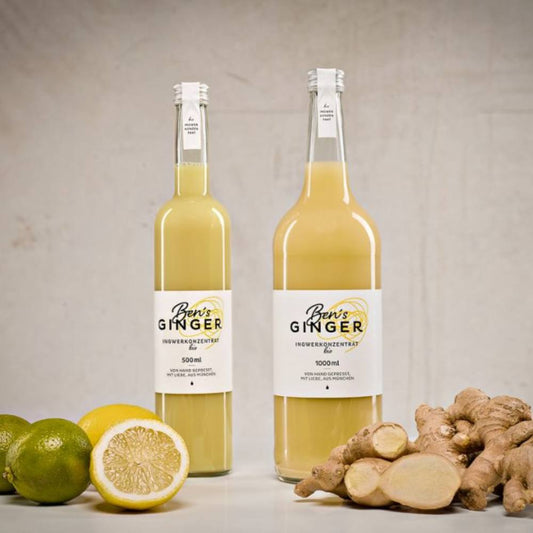 Hoamat Gfui Bens Ginger zwei Größen nebeneinander auf Tisch