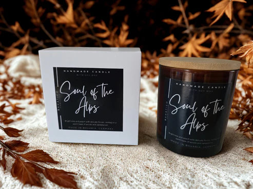 Soul of the Alps – Alpen-Duftkerze mit HoamatGfui